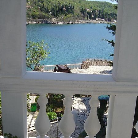 Vila Jadranka Apartments And Rooms Омишаль Экстерьер фото